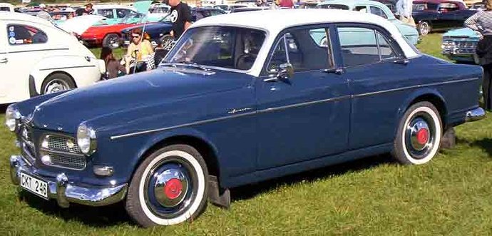 Volvo_P_12104_4-Door_Sedan_1959
