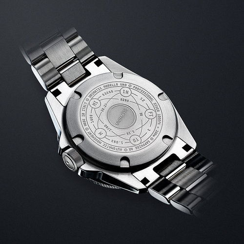 unimatic-watches-simone-nuziato-giovanni-moro-designboom-02