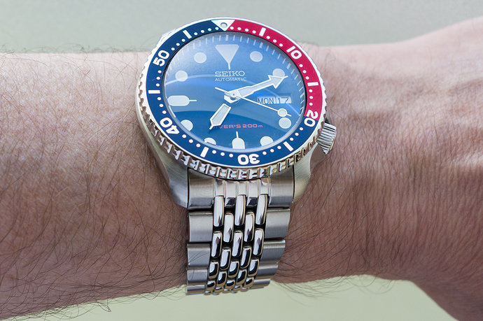 SKX009