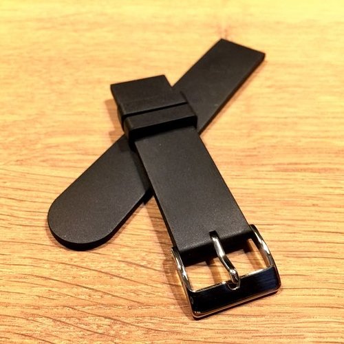 bonetto_cinturini_model_270_vulcanized_nitrite_rubber_straps_22mm_1476551514_65ec036c