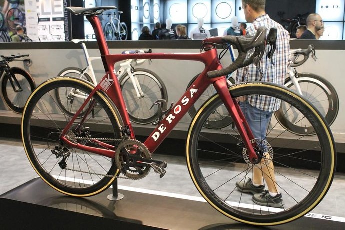 eurobike-2017-de-rosa-pininfarina-sk-1