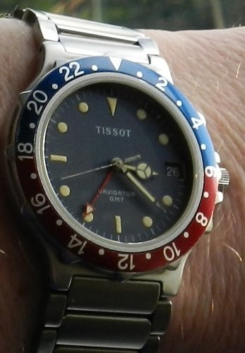 Tissot Navigator GMT vintage detail