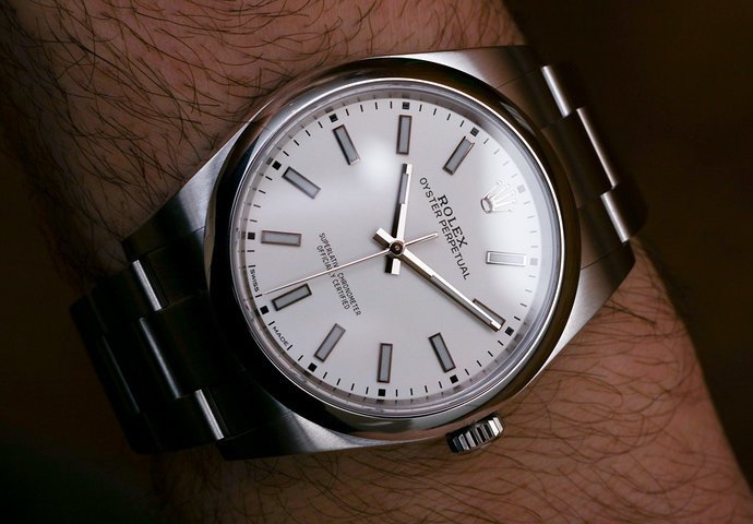 Rolex-Oyster-Perpetual-39-114300-watch-25