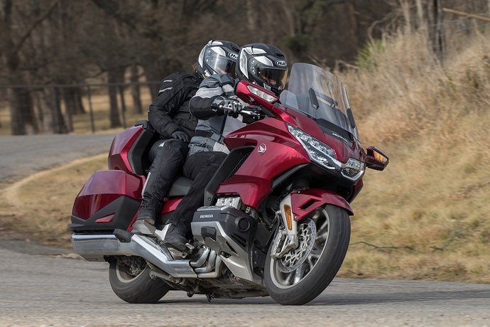 2018-Honda-Gold-Wing-Tour-DCT-Review-Motorcycle-6