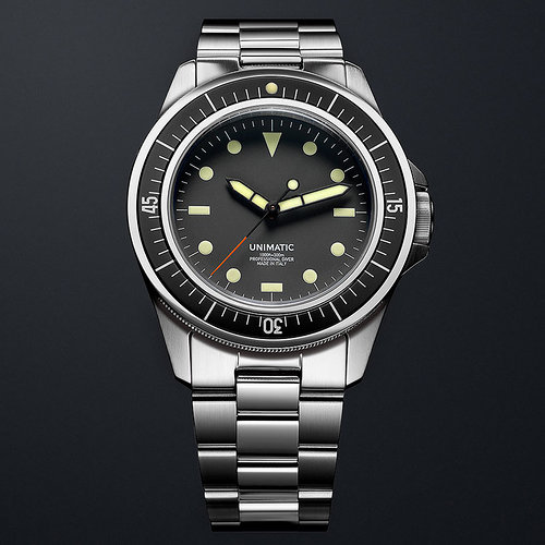 unimatic-watches-simone-nuziato-giovanni-moro-designboom-06