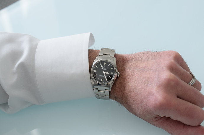 rolex-explorer-1016-r-series-matte-dial-circa-1987-wristshot