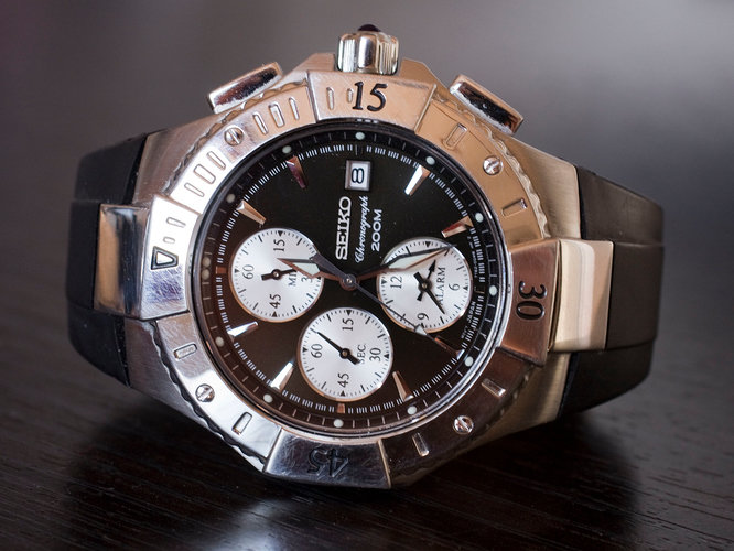 Seiko7T
