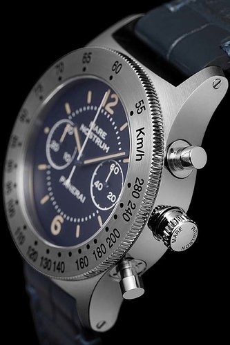 Paneria-Mare-Nostrum-Accacio-PAM-716-angleview-Perpetuelle