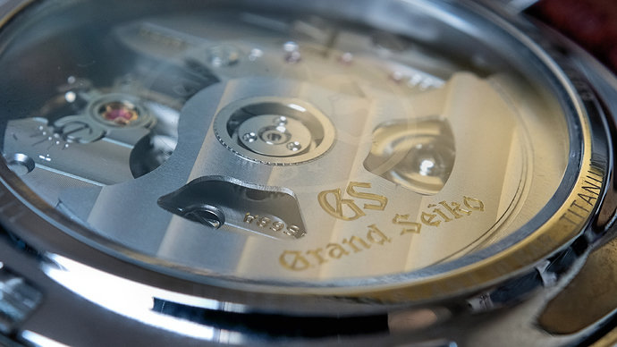 HF-MACRO-Rotor-Logo-Glas