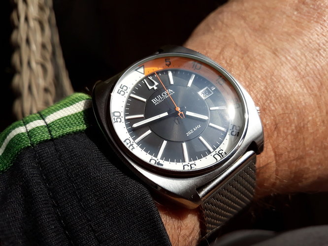 Bulova 18