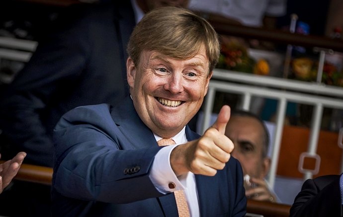 willem-alexander-thumbs-up