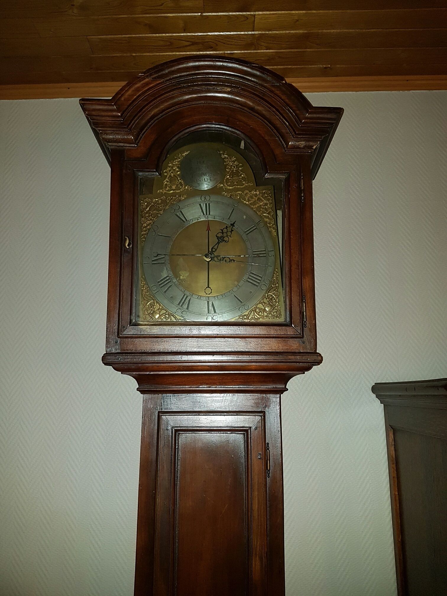 Prijsschatting oude staande klok - Horlogeforum - het forum voor liefhebbers van horloges