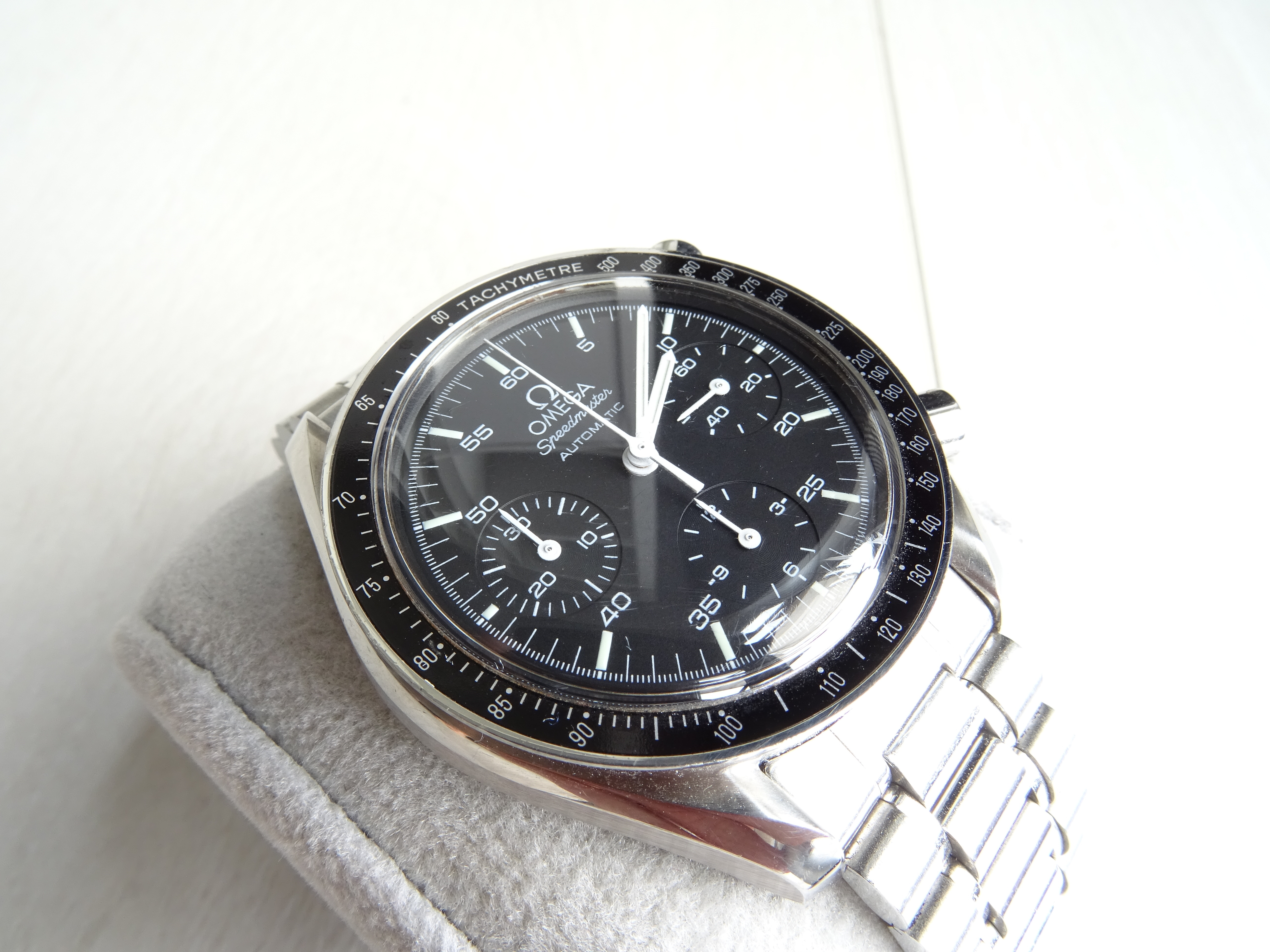 hodinkee speedmaster