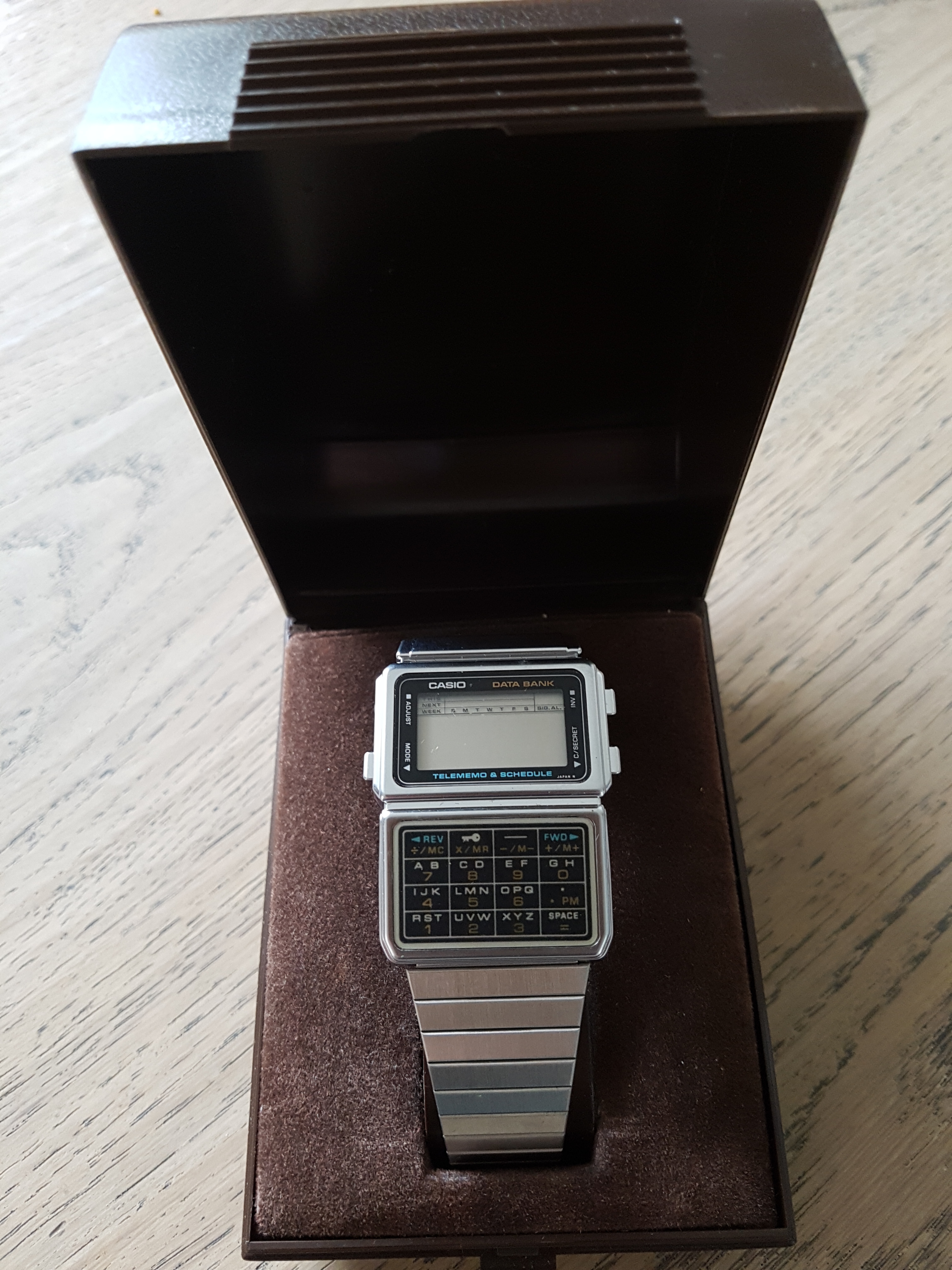 Casio data bank DBC 600 - Vragen over echtheid, type, waarde etc -  Horlogeforum.nl - het forum voor liefhebbers van horloges