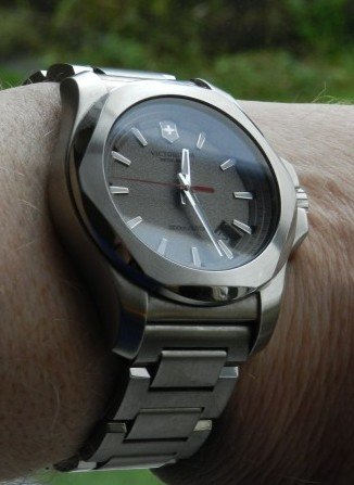 Wristshot2_cropped